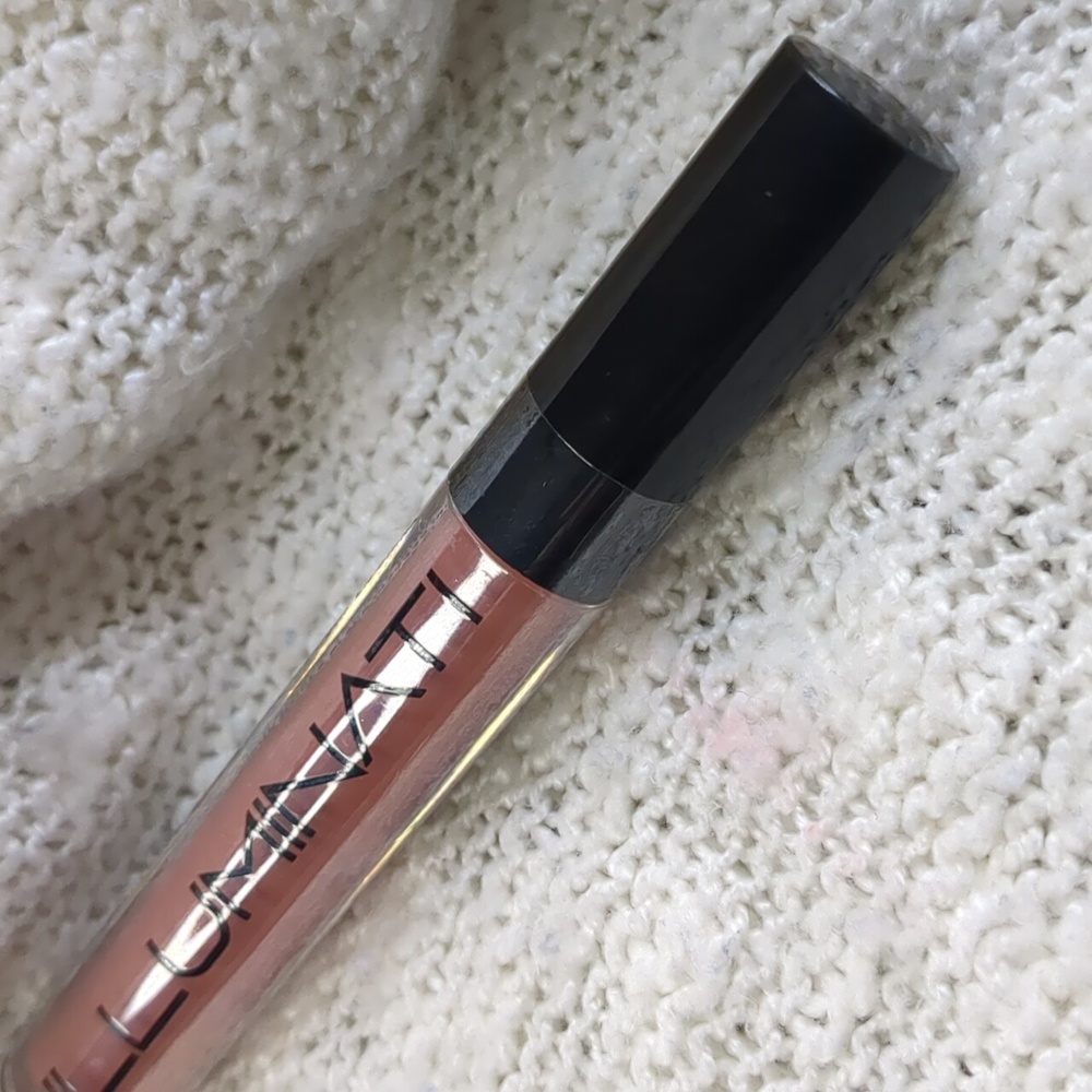 ILLUMINATI Cosmetics Liquid Lipstick in Reveal, 2.8ml/0.10fl oz - Picture 5 of 8